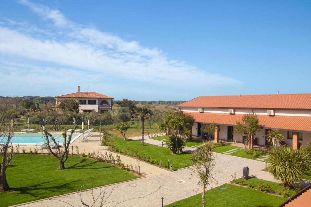 Delfino Tuscany Resort Marina di Cecina Kültér fotó