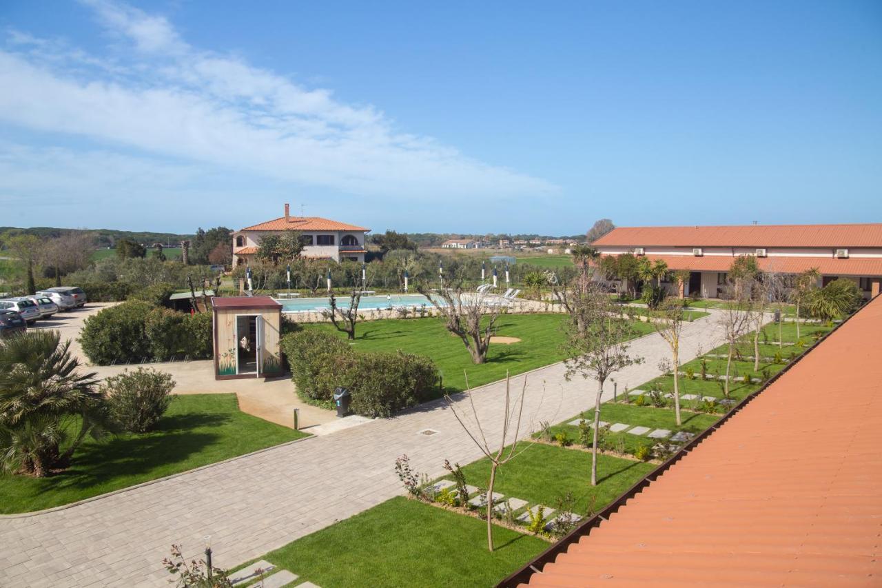 Delfino Tuscany Resort Marina di Cecina Kültér fotó